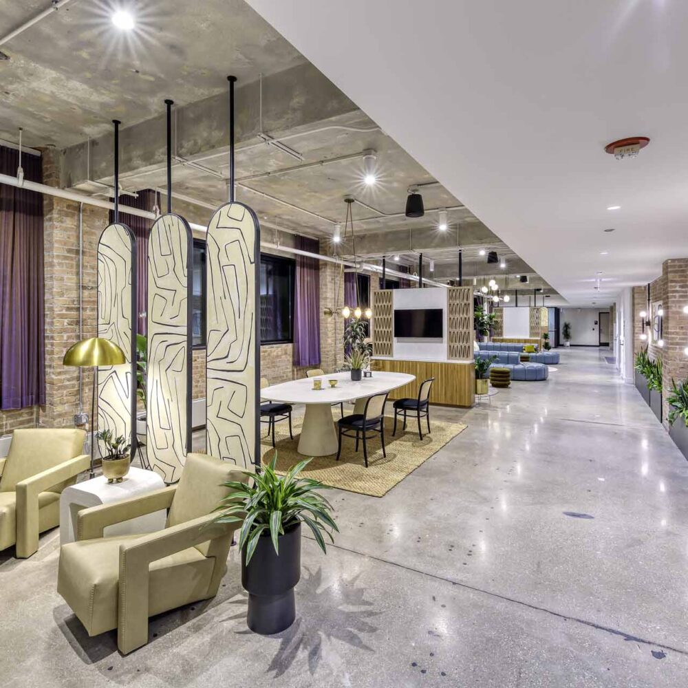 111 N Canal Amenities